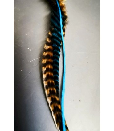 Boucle d'oreille unique en plumes naturelles fait main, collection Nui